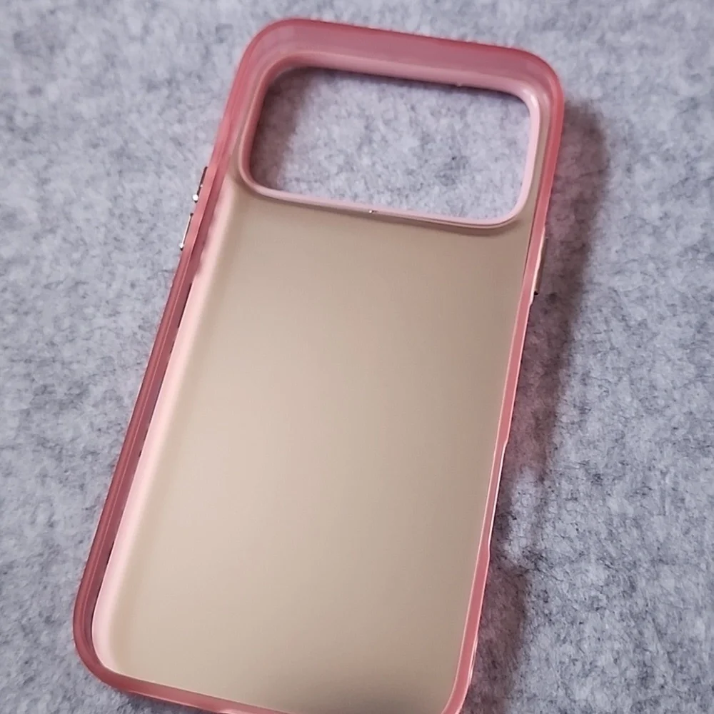 Brand new Apple IPhone 17 Pro Max Hello Kitty Silicone Phone case